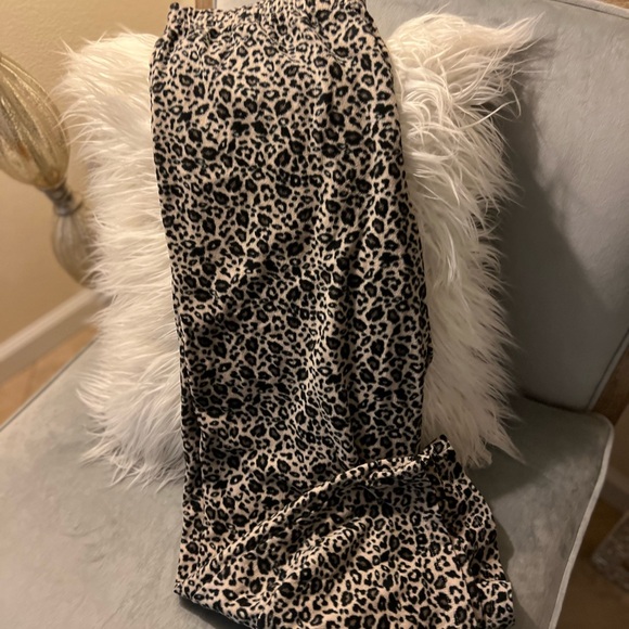 Women’s Leopard Print Pajamas - Picture 2 of 6